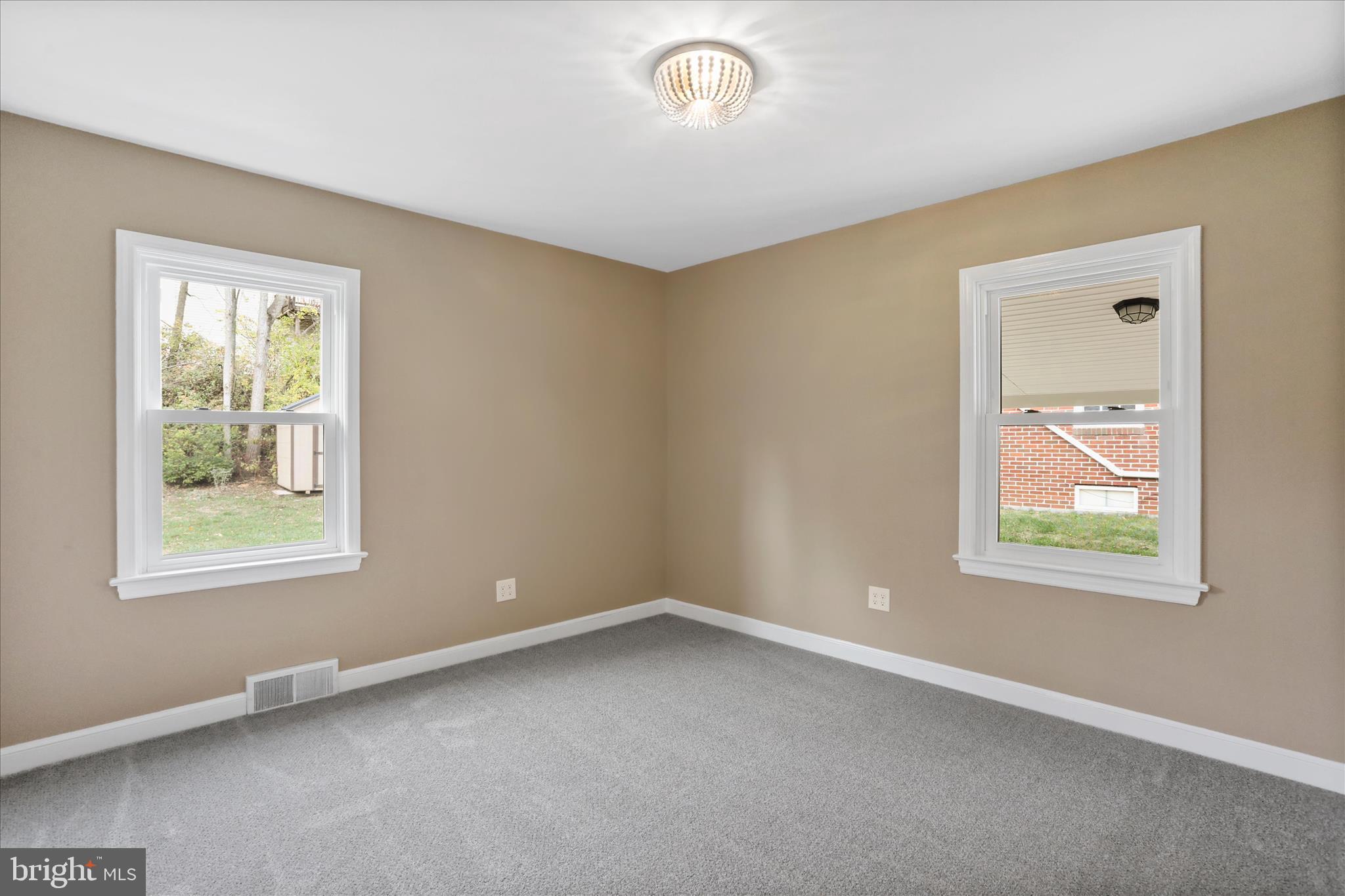 HAGERSTOWN - Residential