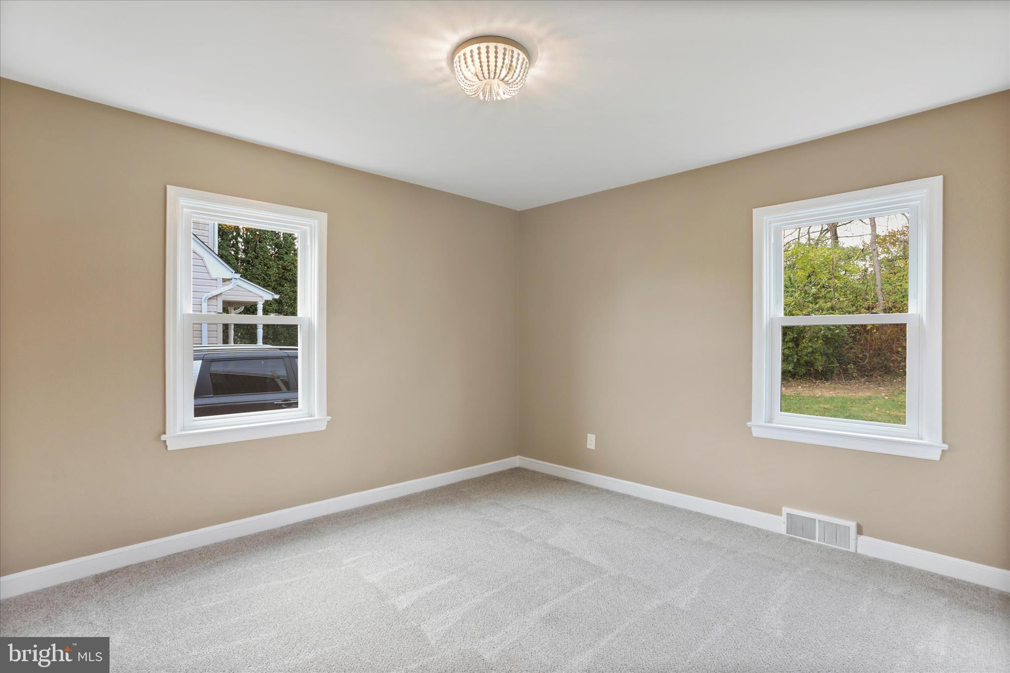 HAGERSTOWN - Residential