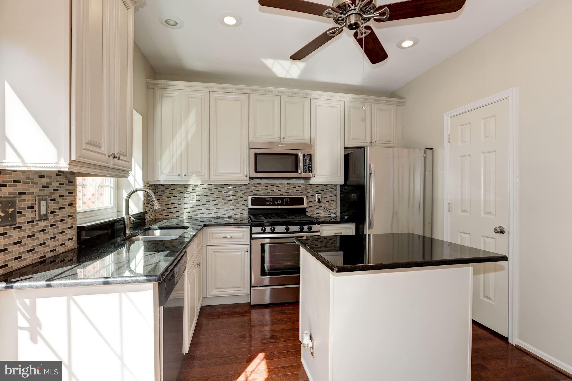 WOODSTONE - Residential Lease