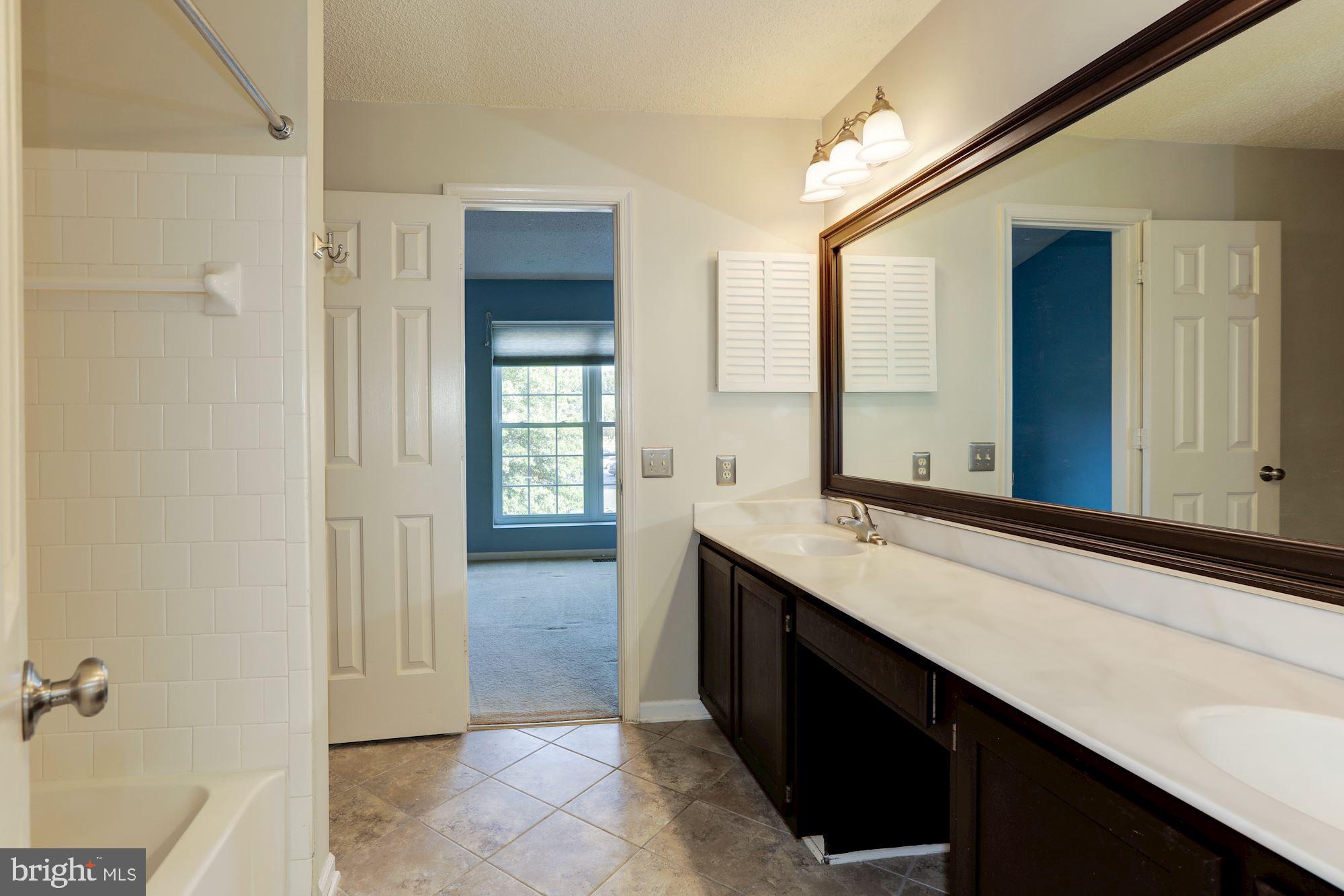 WOODSTONE - Residential Lease