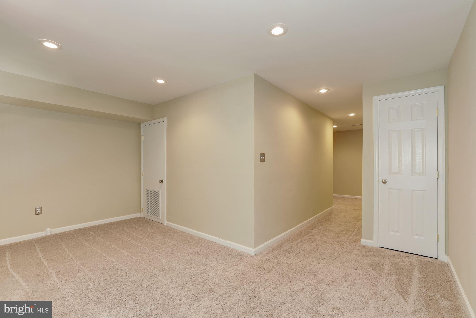 WOODSTONE - Residential Lease