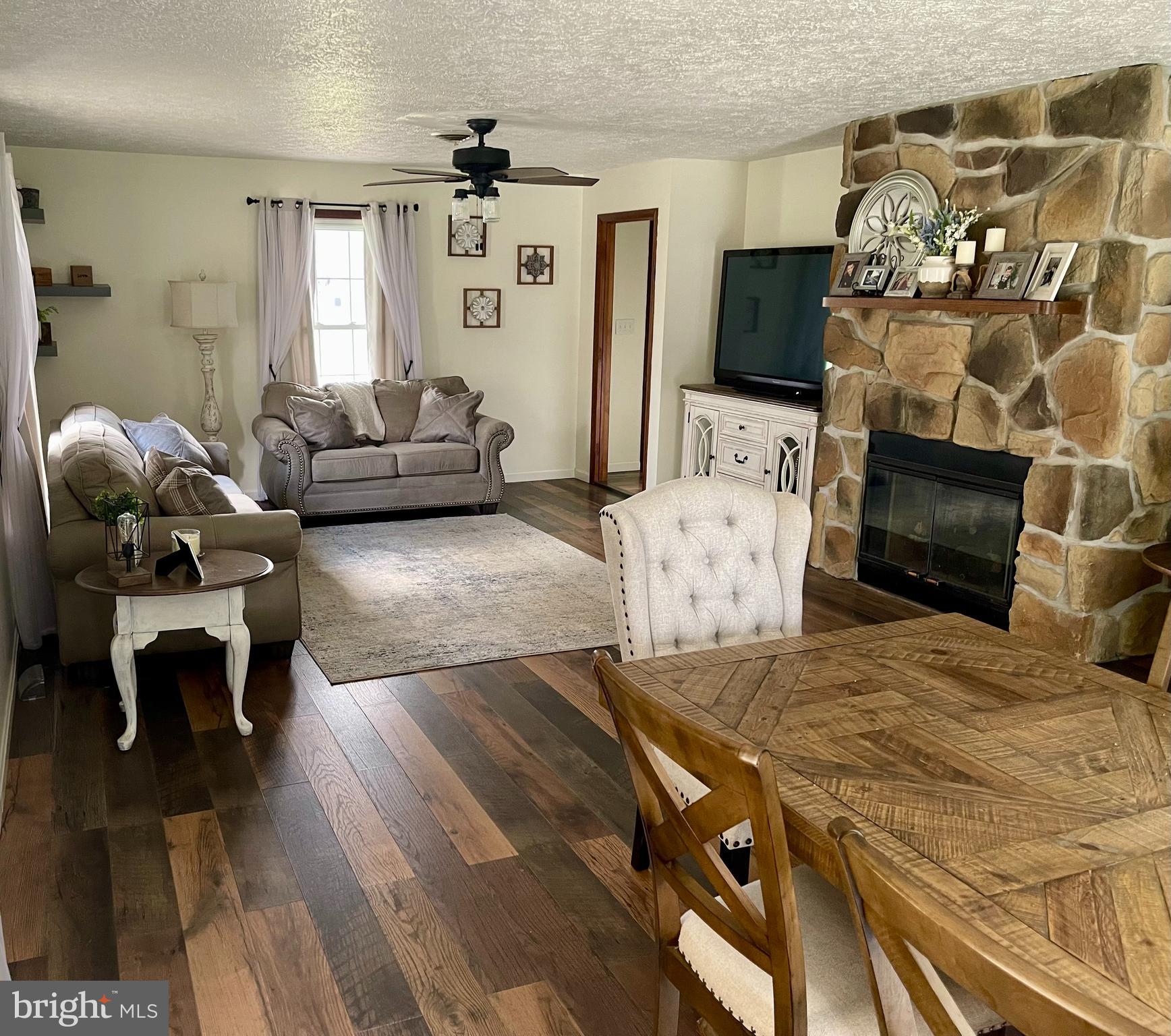 MOUNTAIN VIEW ADDITION - Residential