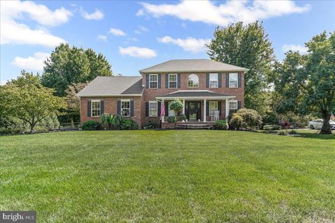 Photo of 207 Effendi Drive, MIDDLETOWN, DE 19709 (MLS # DENC2090212)