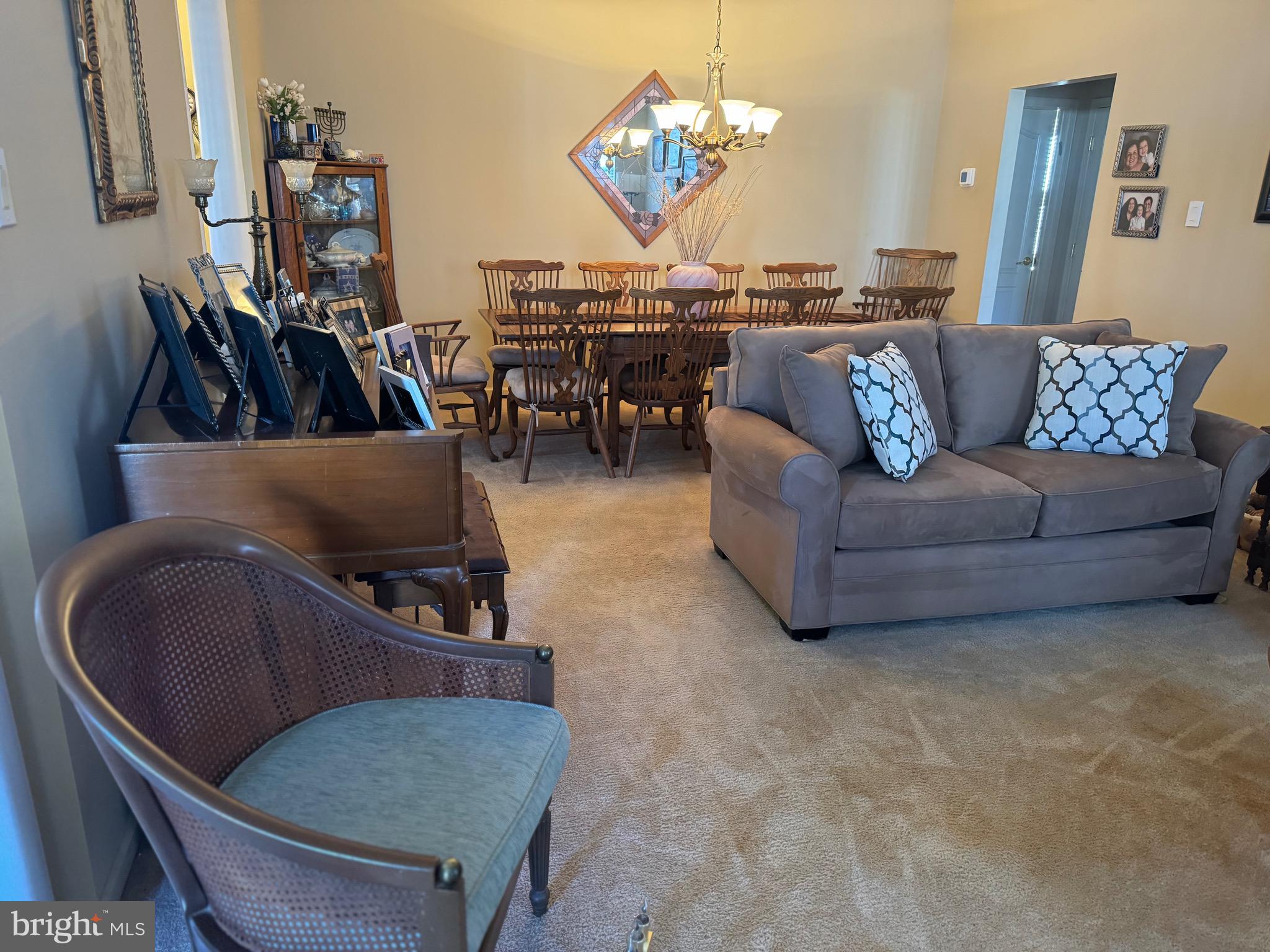 VILLAGES AT HILLVIEW - Residential