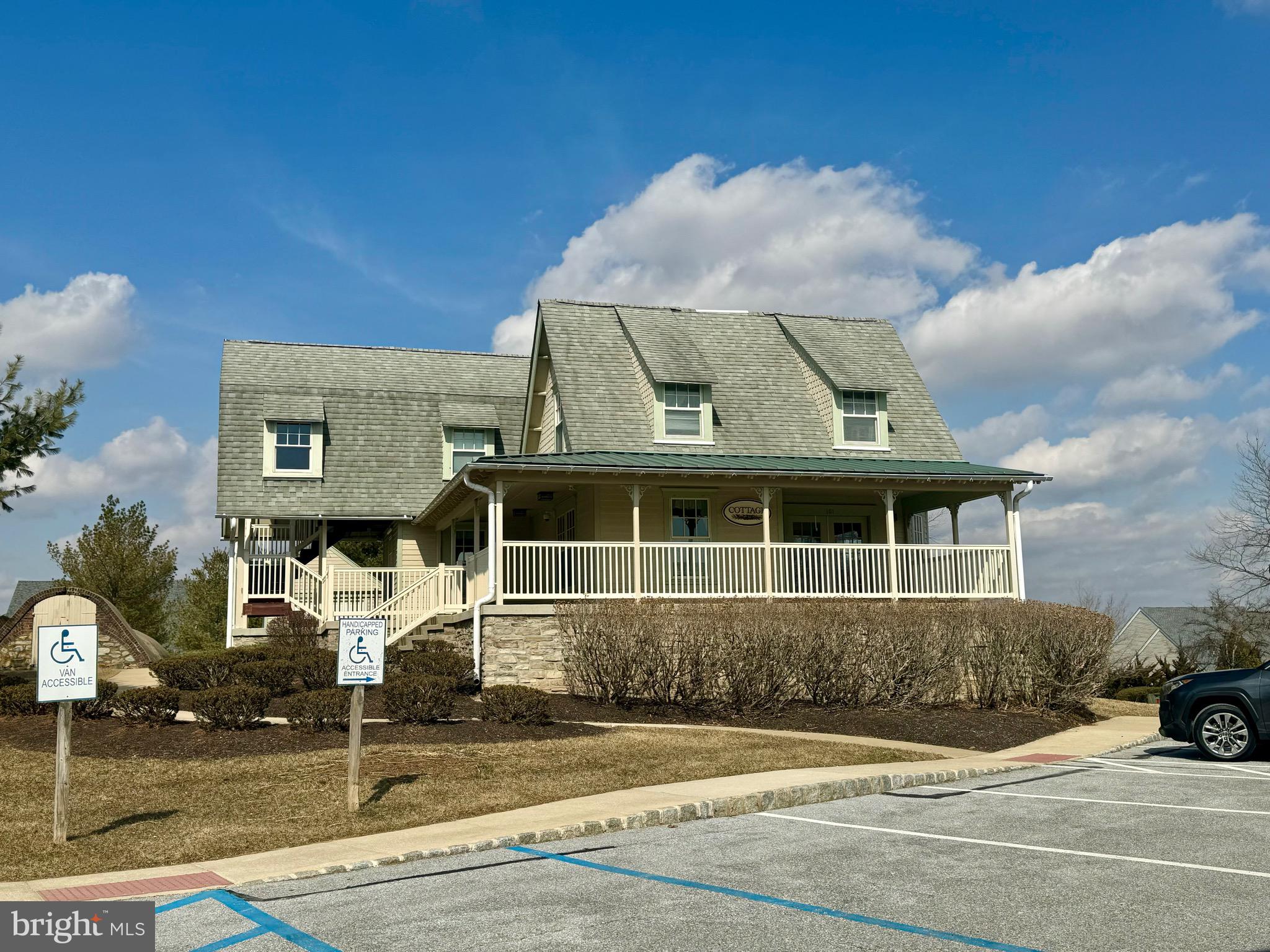 VILLAGES AT HILLVIEW - Residential