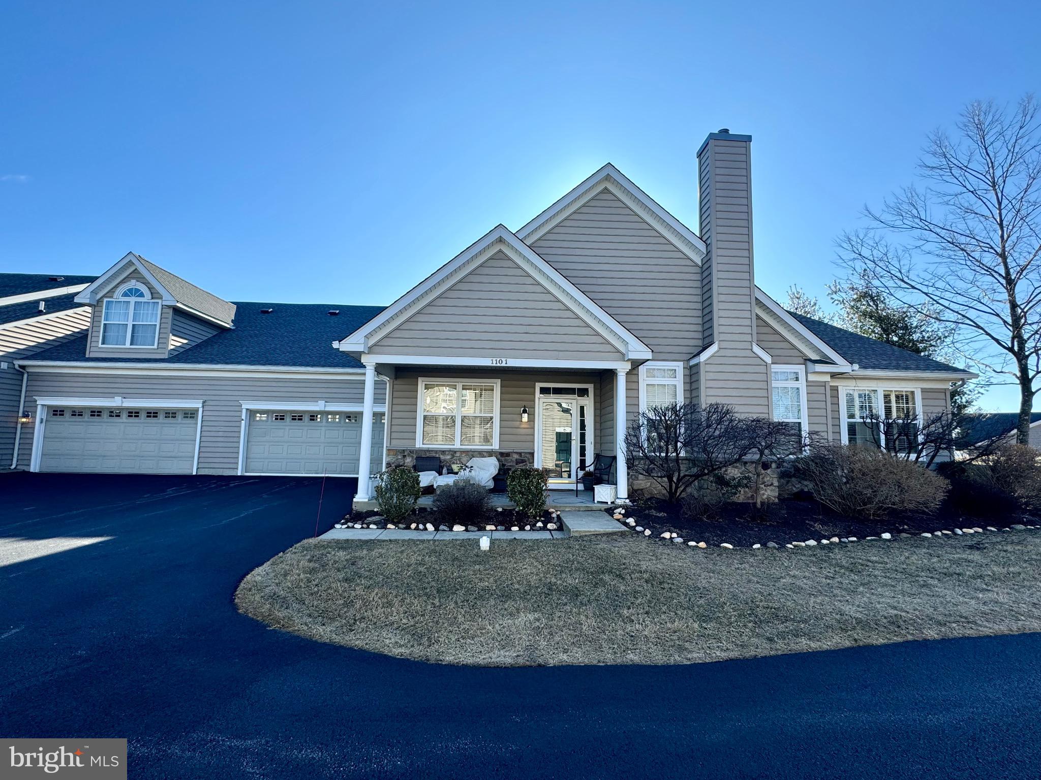 VILLAGES AT HILLVIEW - Residential