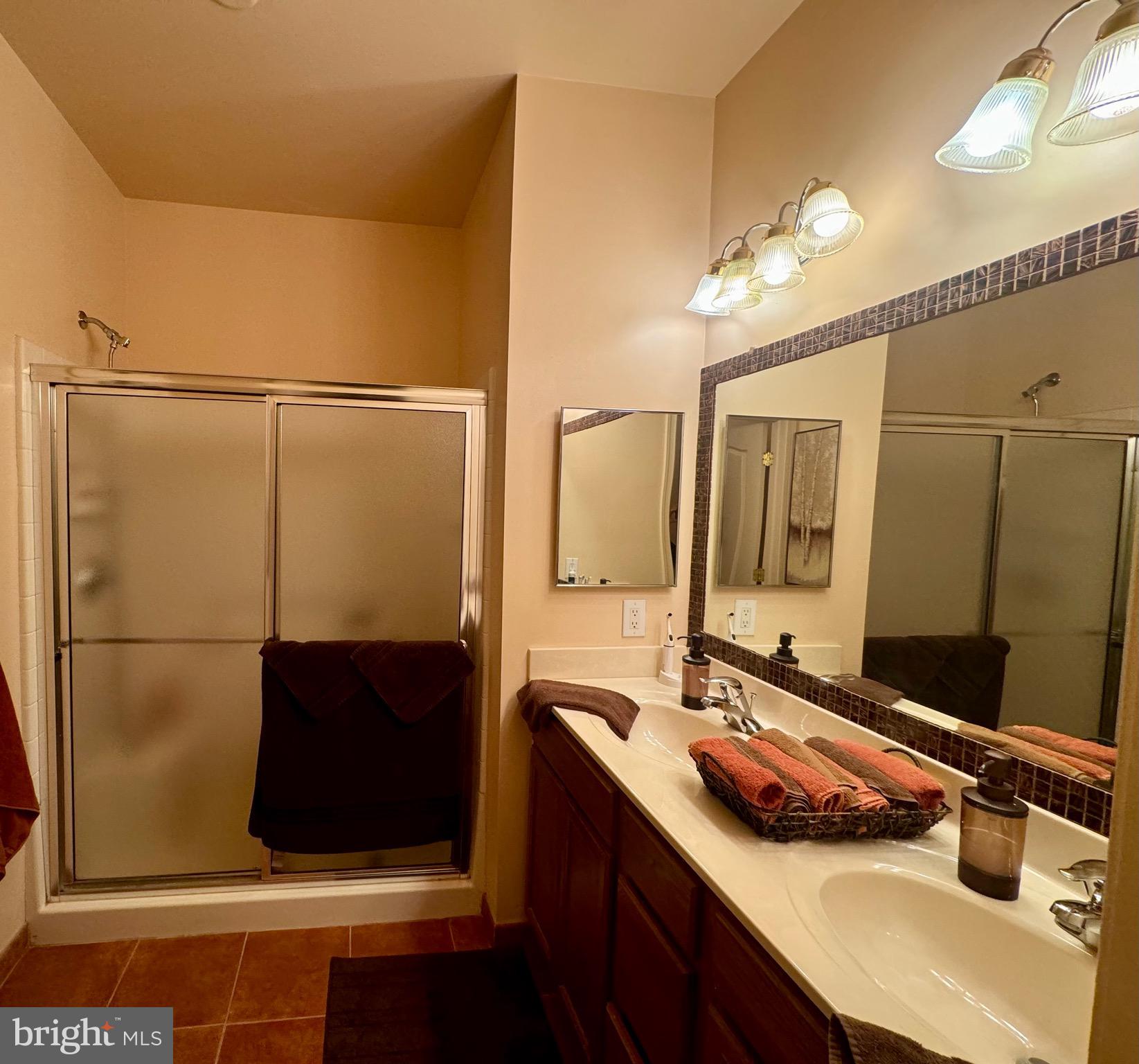 VILLAGES AT HILLVIEW - Residential