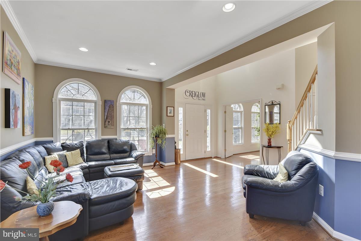 FAIRDALE - Residential