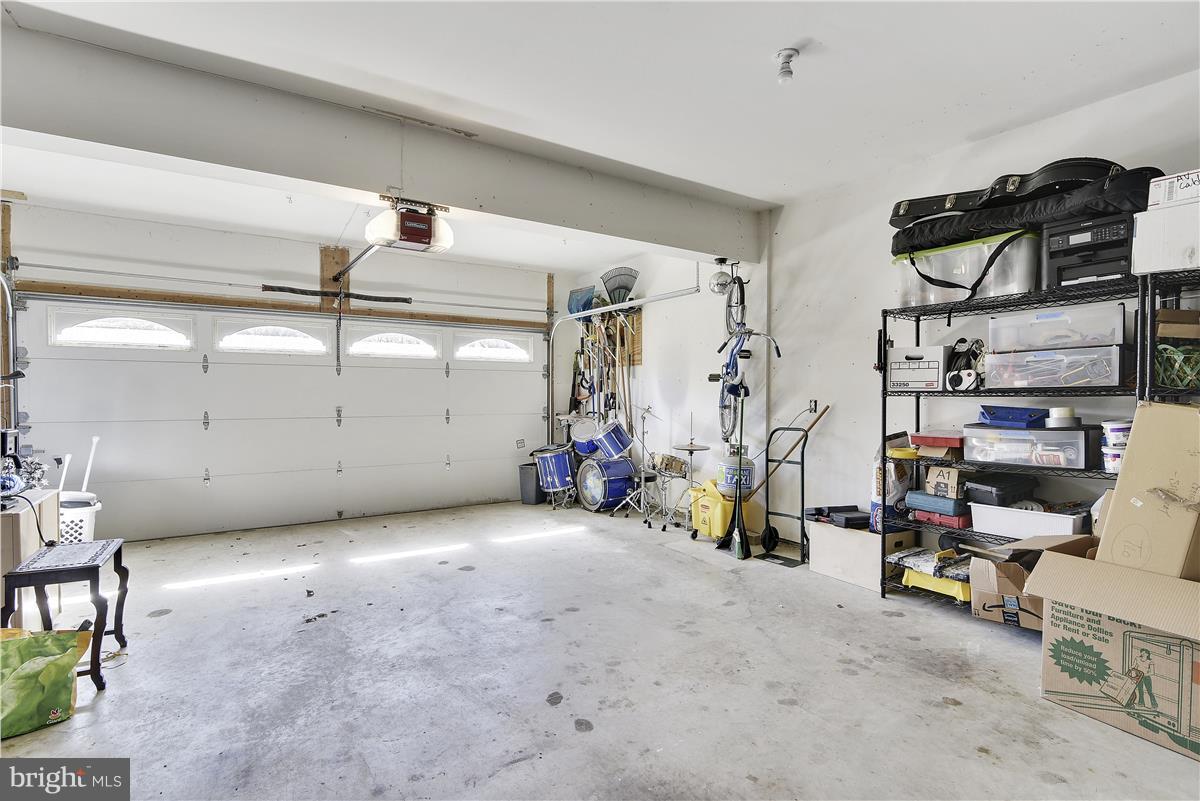 FAIRDALE - Residential