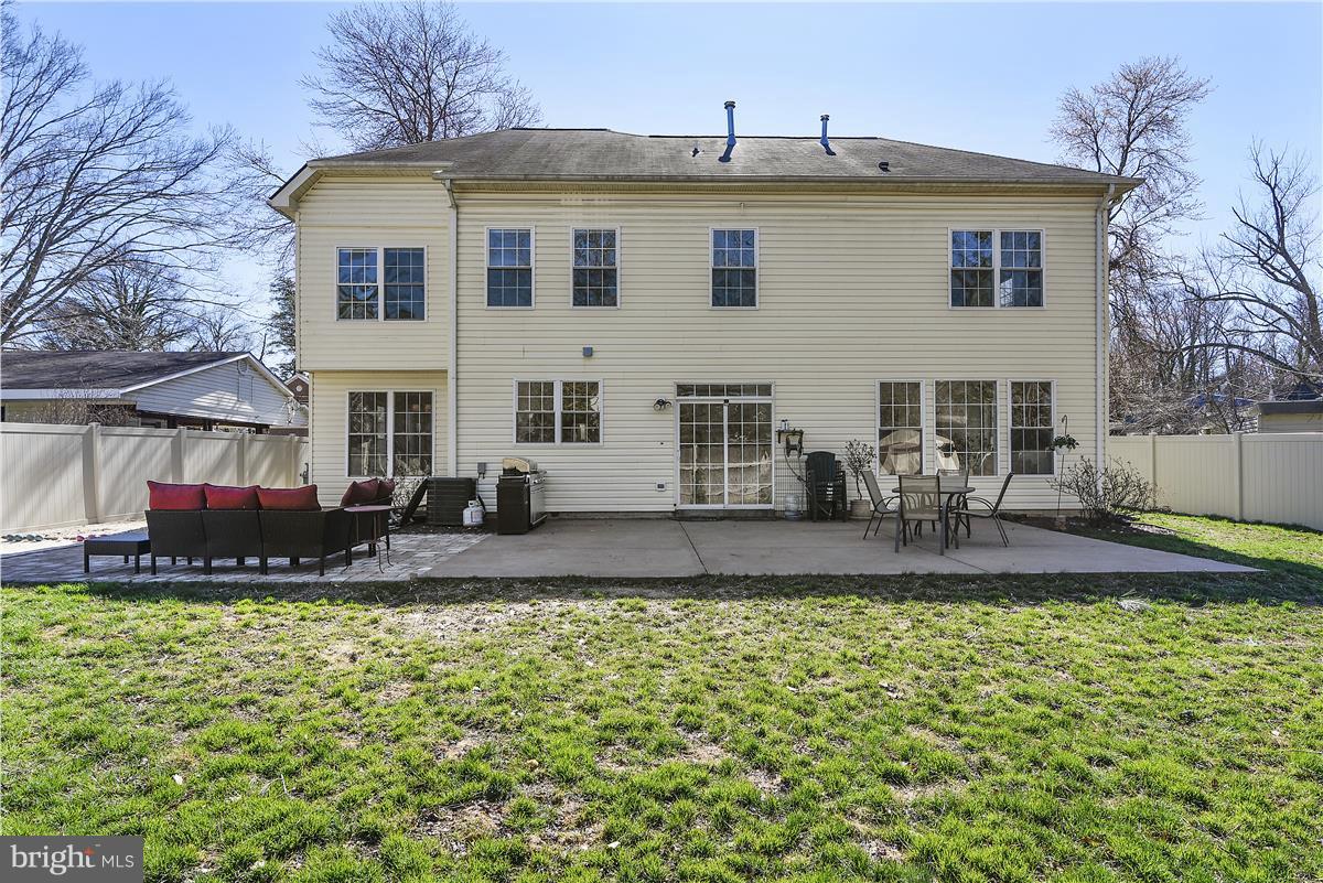 FAIRDALE - Residential