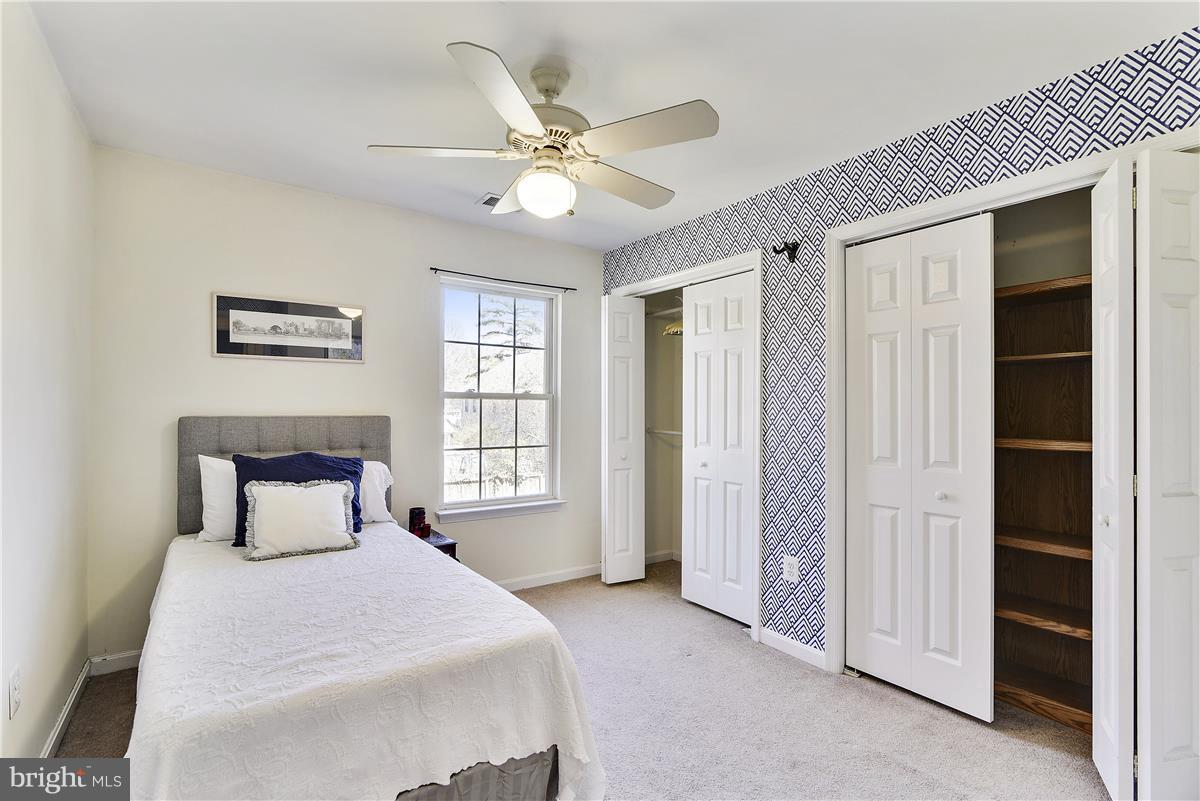 FAIRDALE - Residential