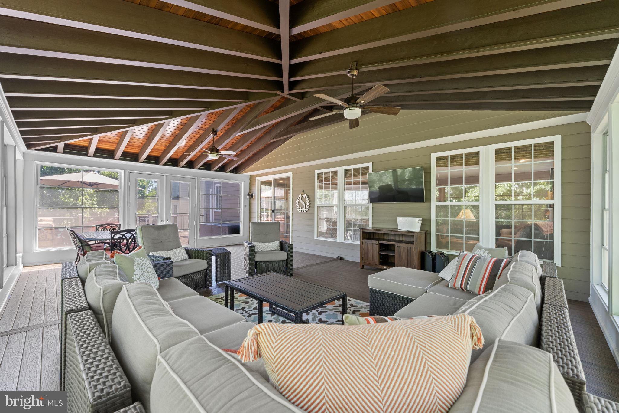 BROADLANDS SOUTH - Residential