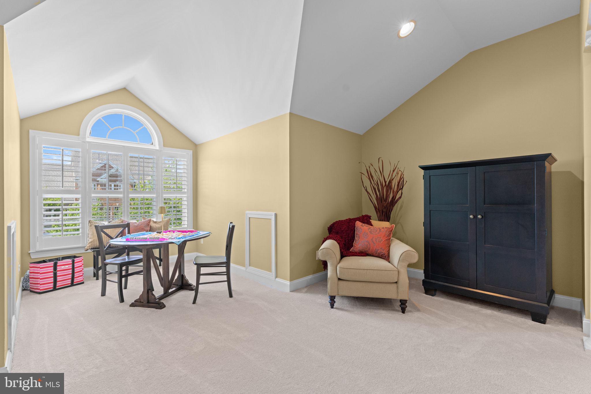 BROADLANDS SOUTH - Residential