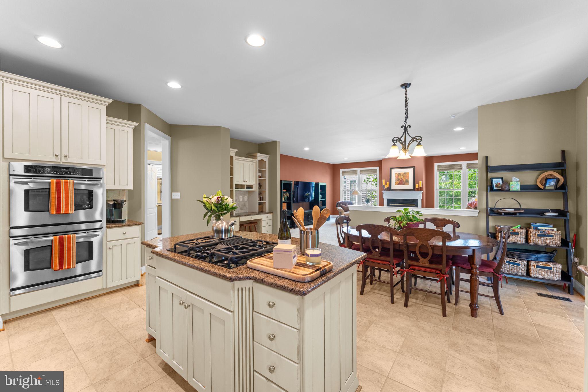 BROADLANDS SOUTH - Residential