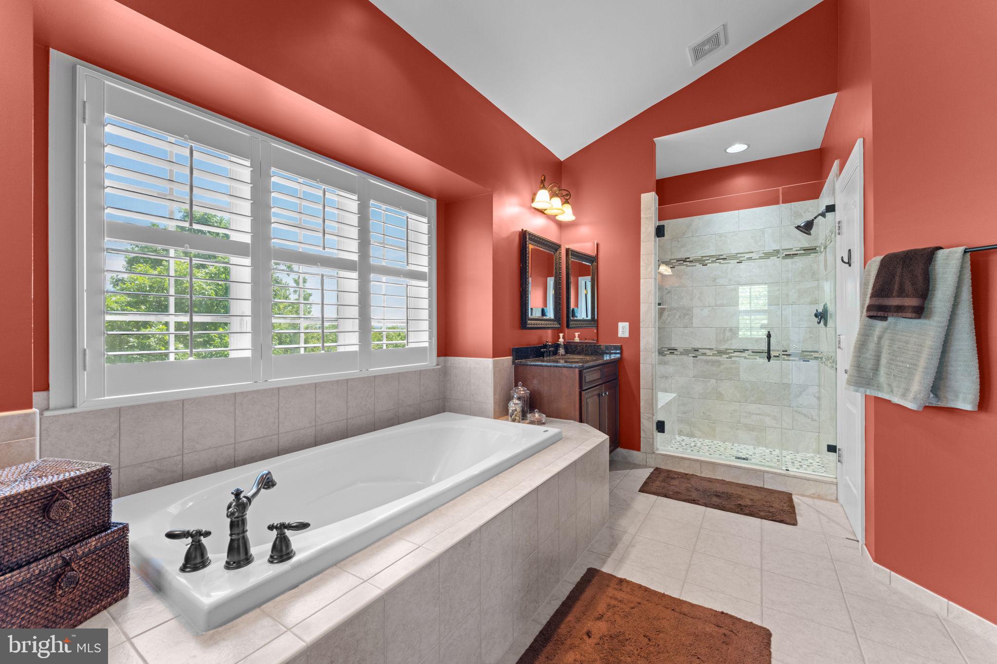 BROADLANDS SOUTH - Residential