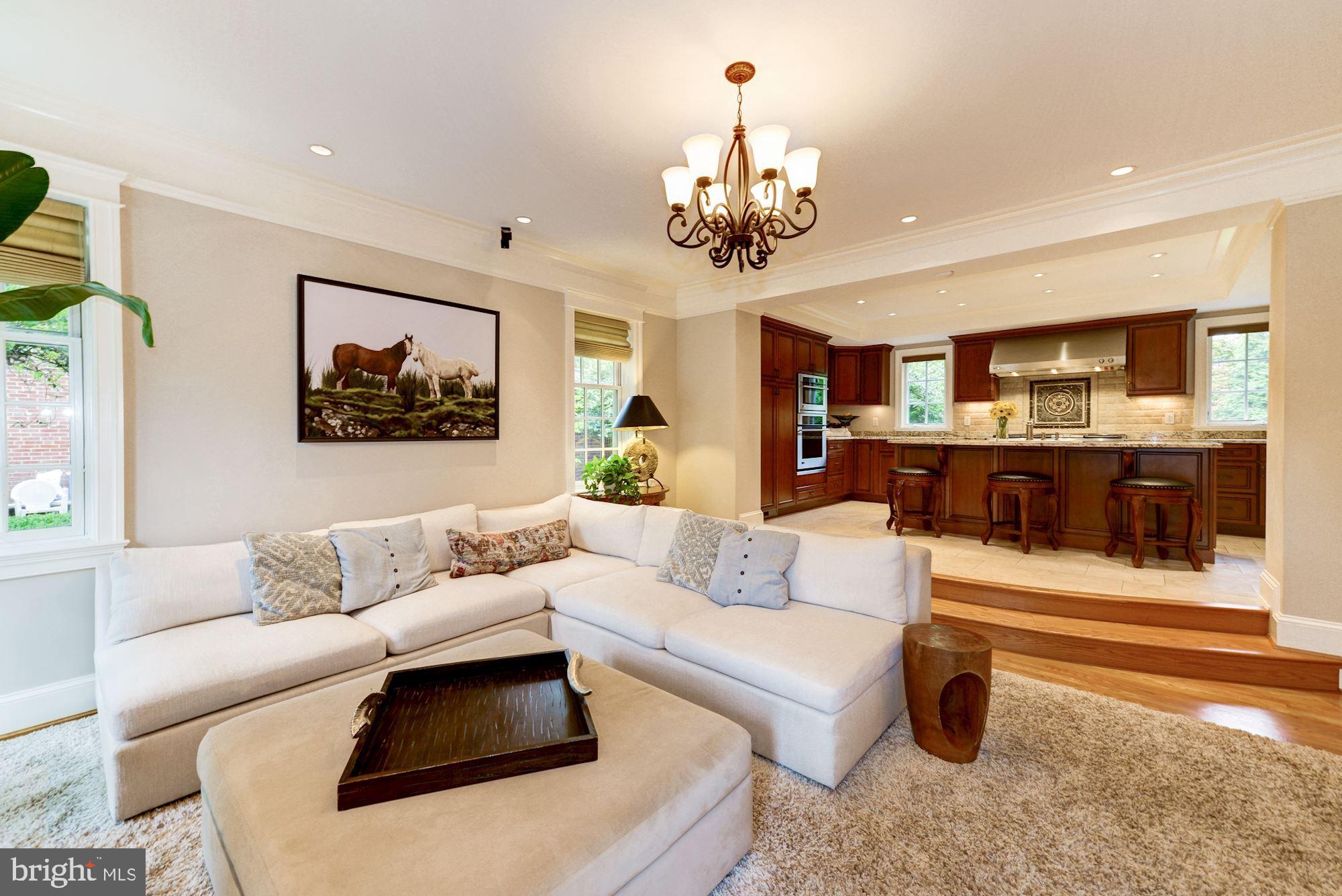 CHEVY CHASE - Residential