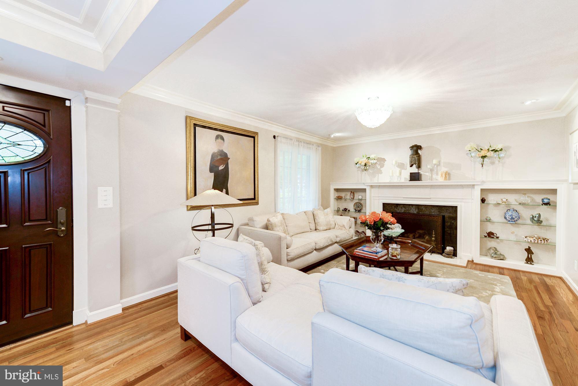 CHEVY CHASE - Residential