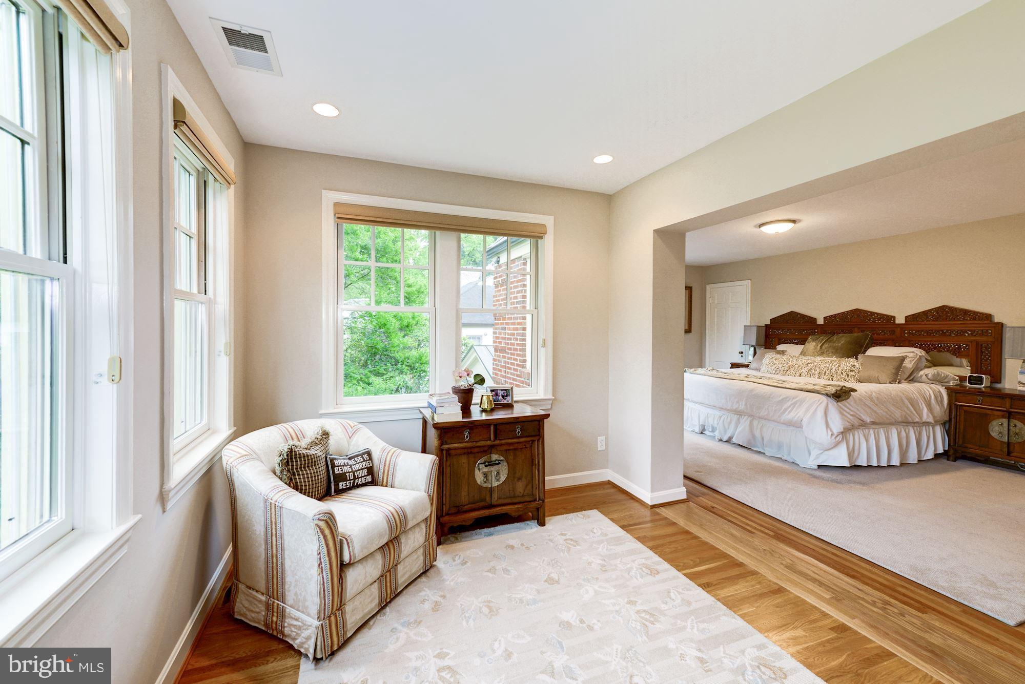 CHEVY CHASE - Residential