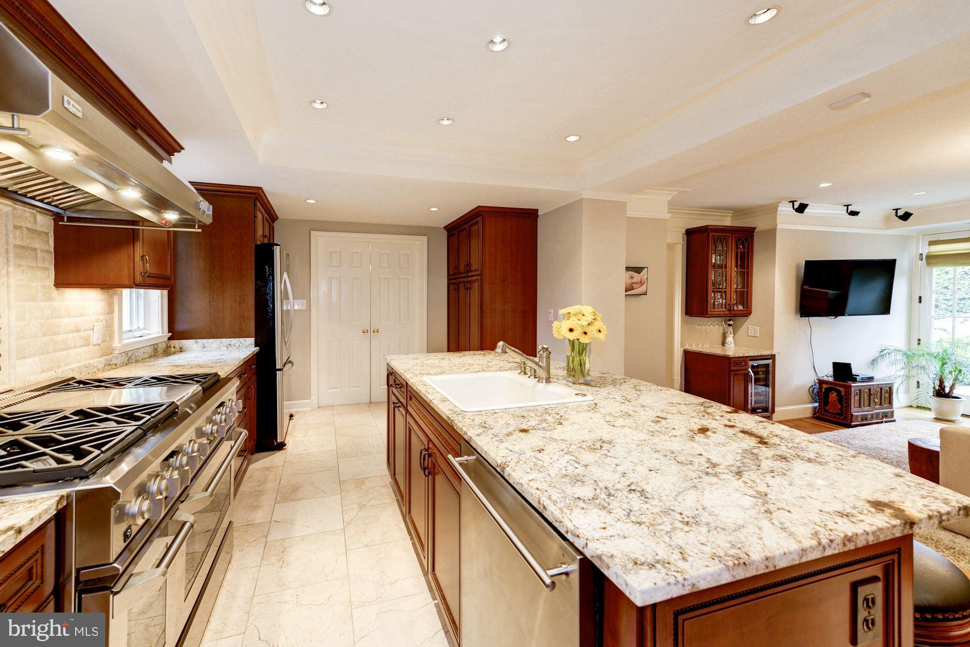 CHEVY CHASE - Residential