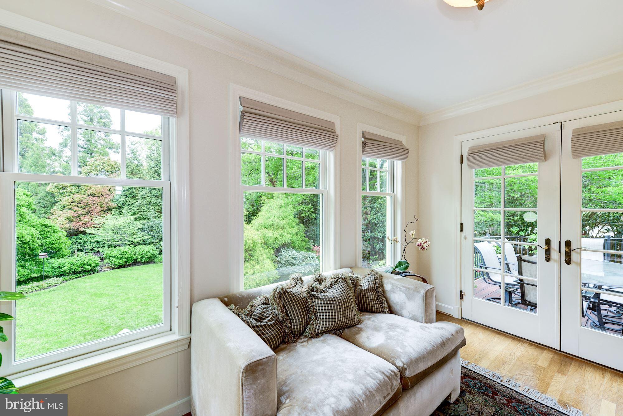 CHEVY CHASE - Residential