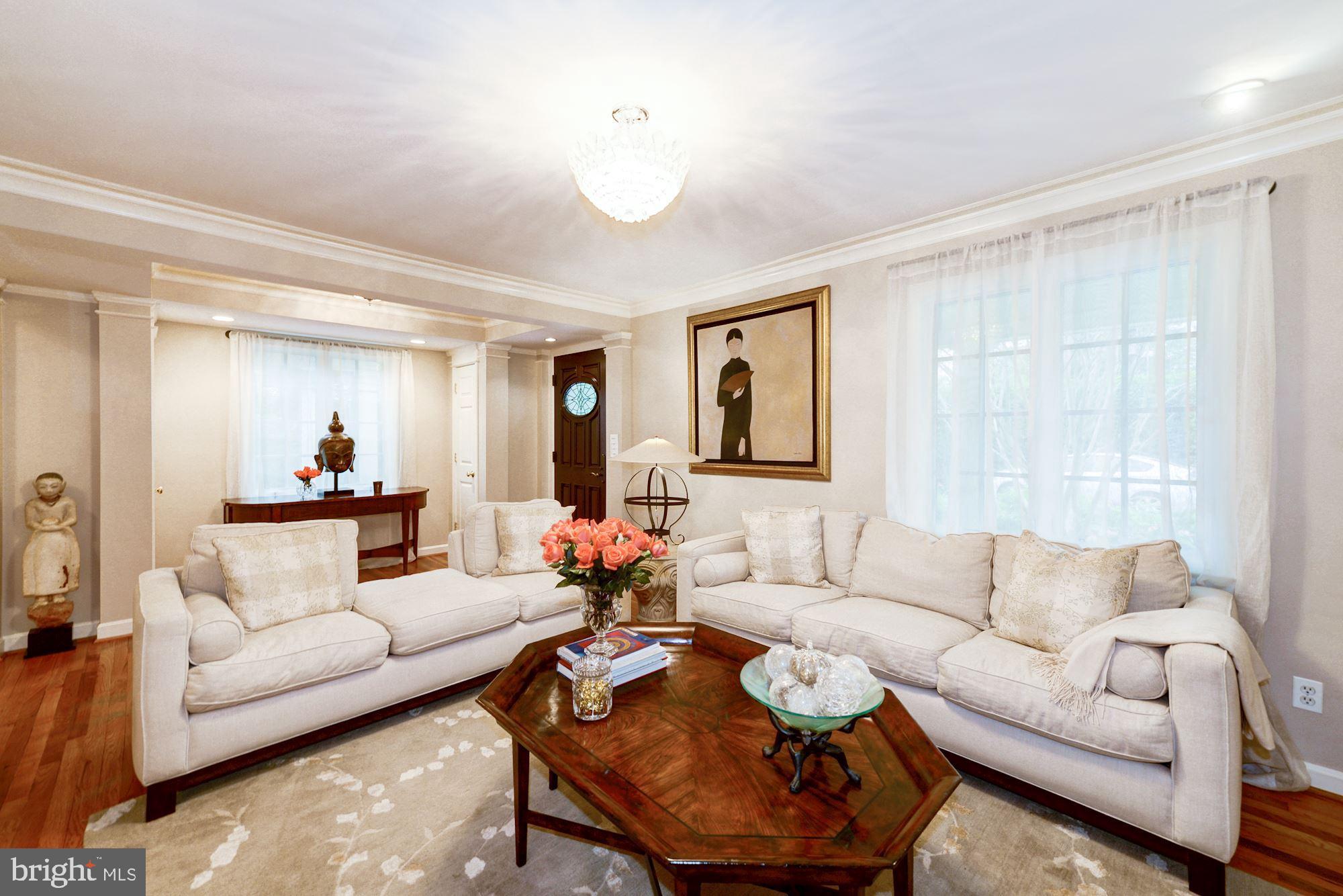 CHEVY CHASE - Residential