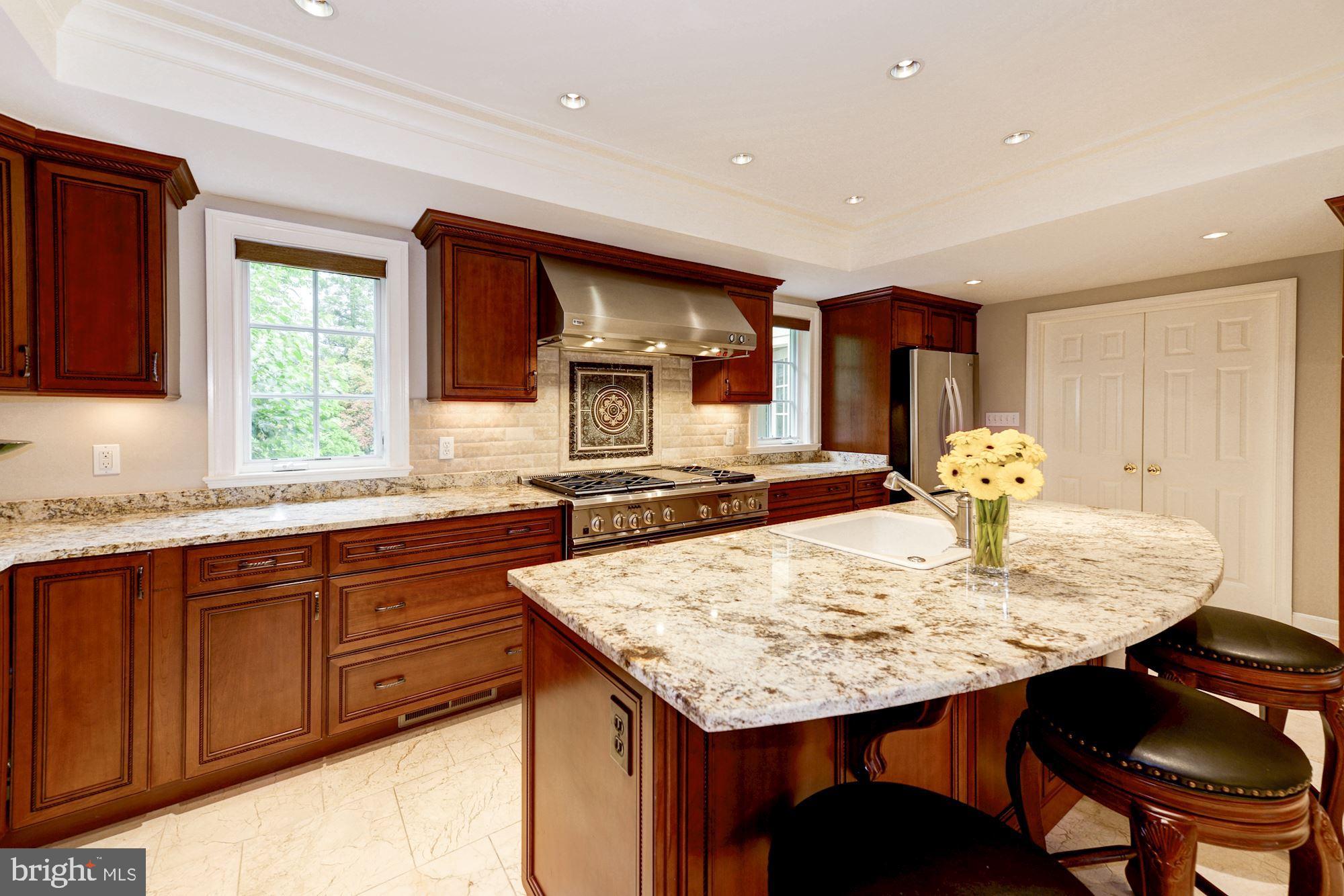 CHEVY CHASE - Residential