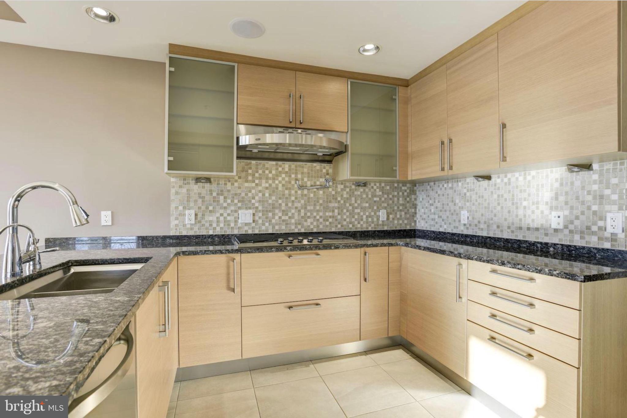 INNER HARBOR - Residential Lease