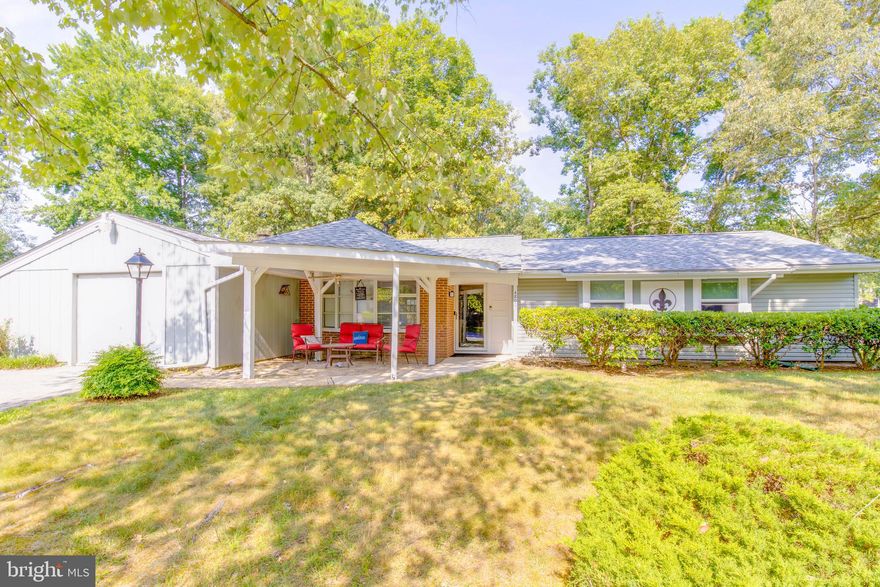 Quick Closing Preferred.
Title Company must have virtual closing option.  Sellers are deployed military.