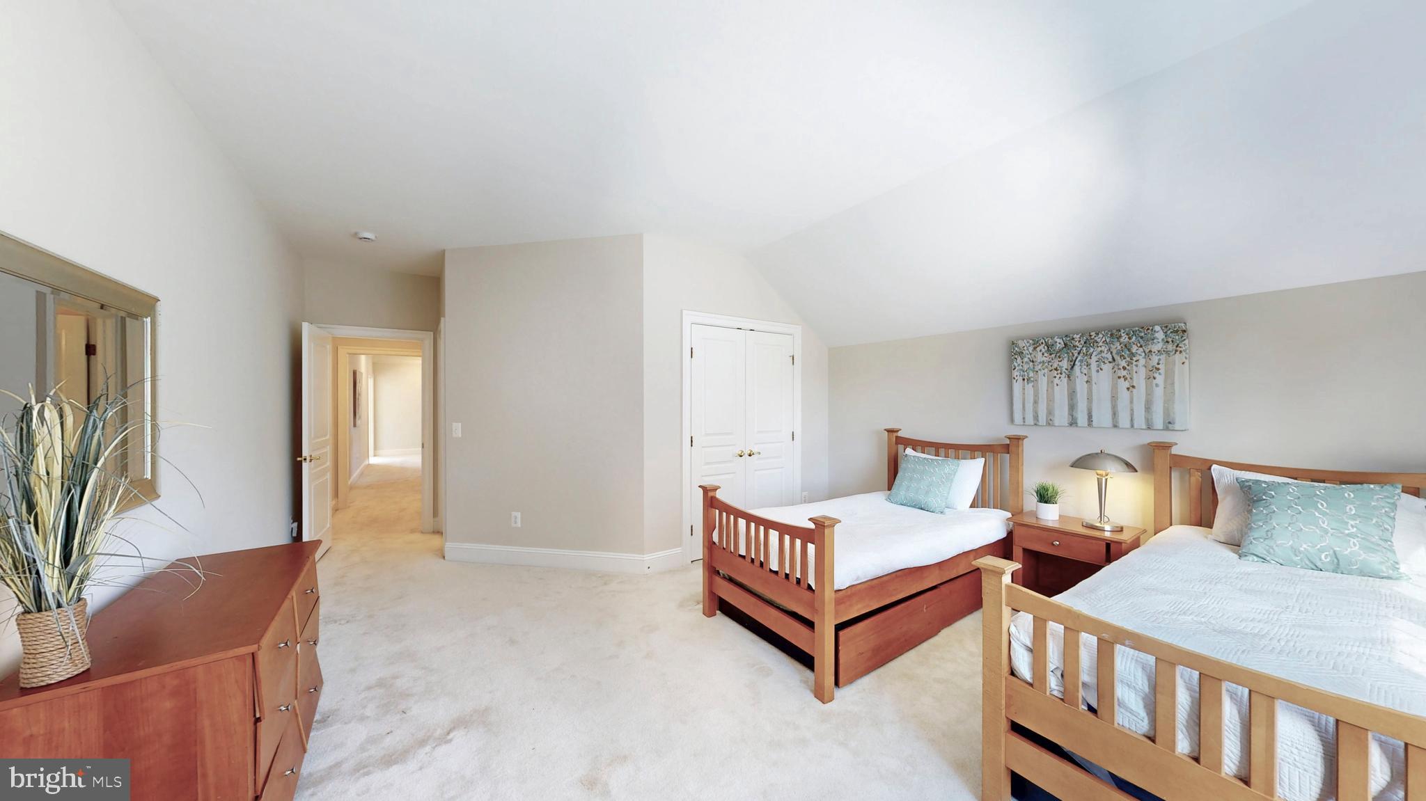 GREAT FALLS GLEN - Residential