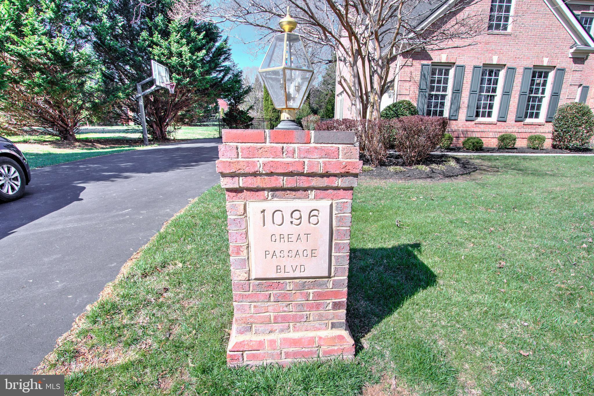 GREAT FALLS GLEN - Residential