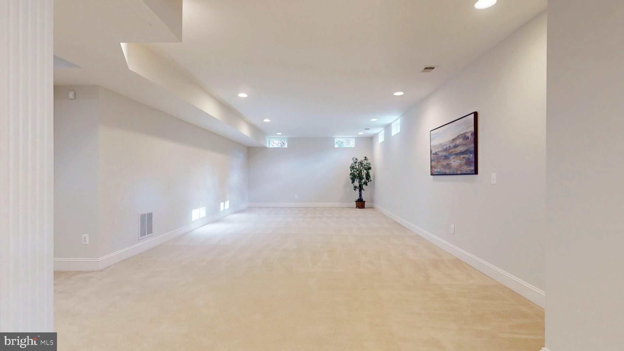 GREAT FALLS GLEN - Residential