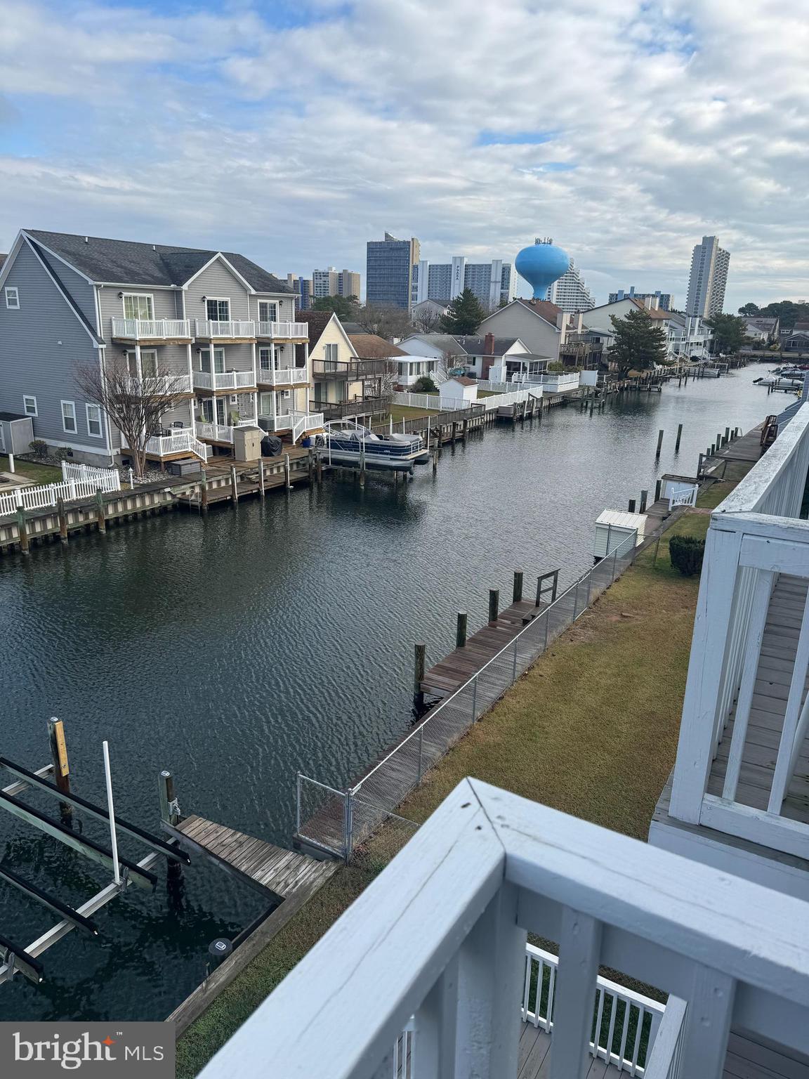 BAYSIDE KEYS - Residential