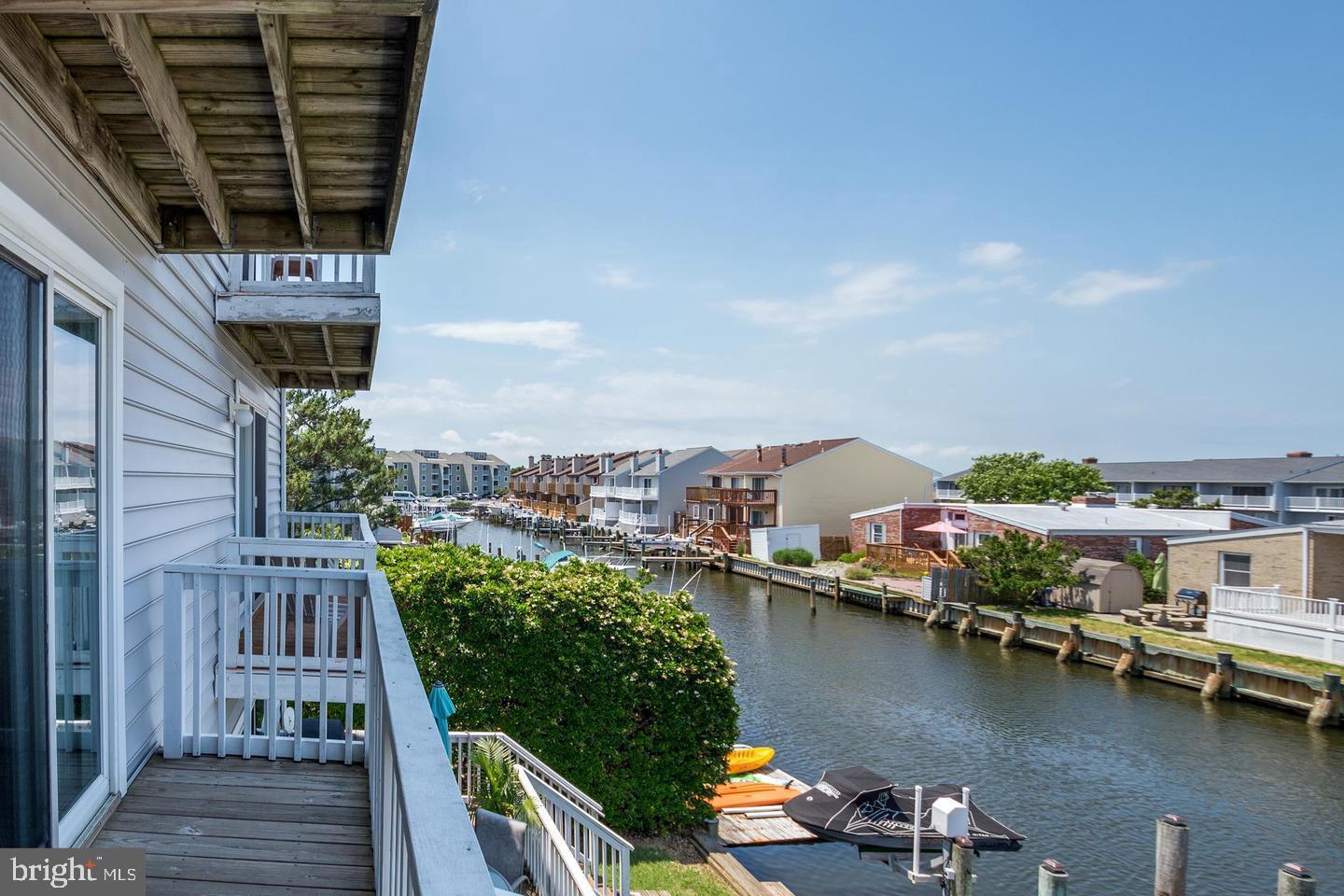 BAYSIDE KEYS - Residential