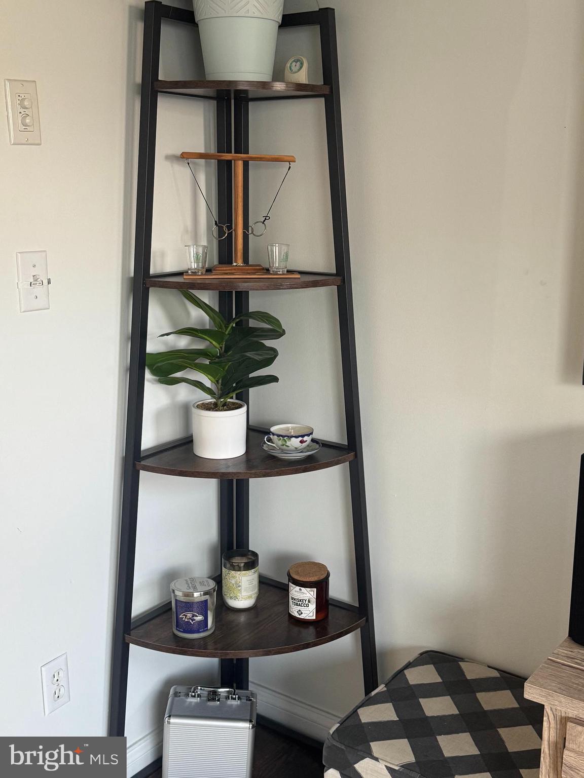 BAYSIDE KEYS - Residential