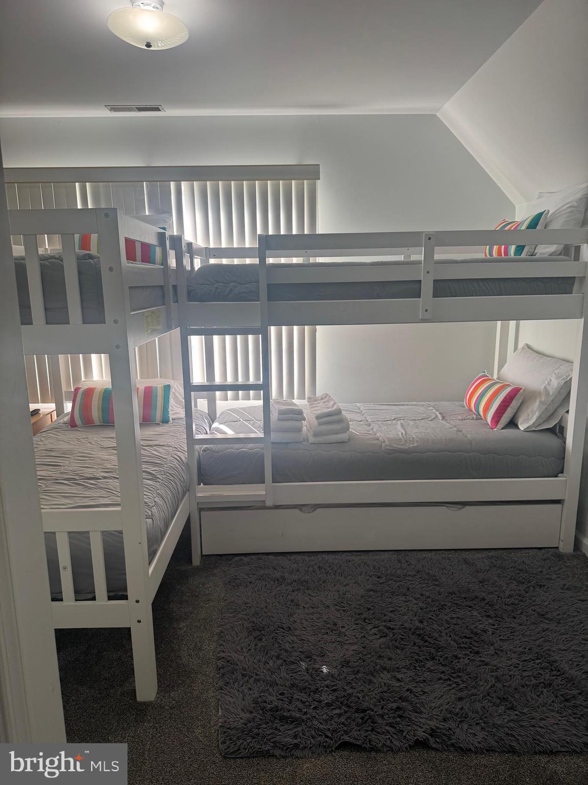 BAYSIDE KEYS - Residential