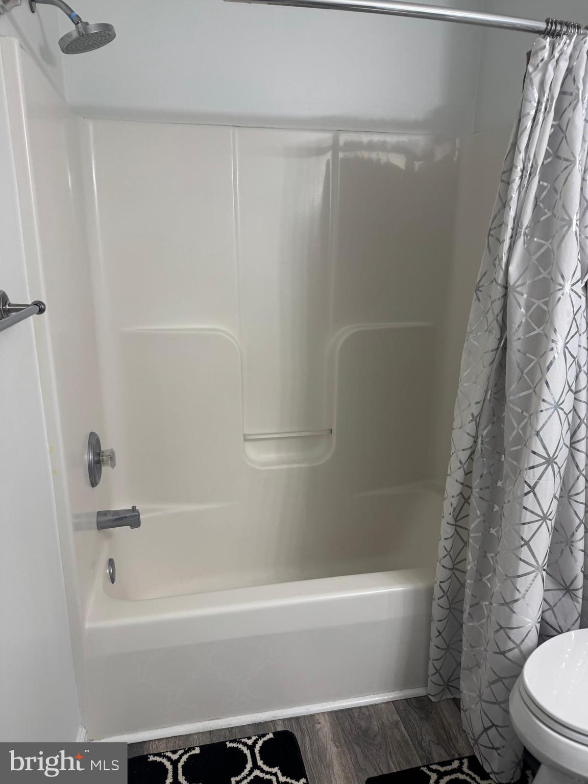 BAYSIDE KEYS - Residential