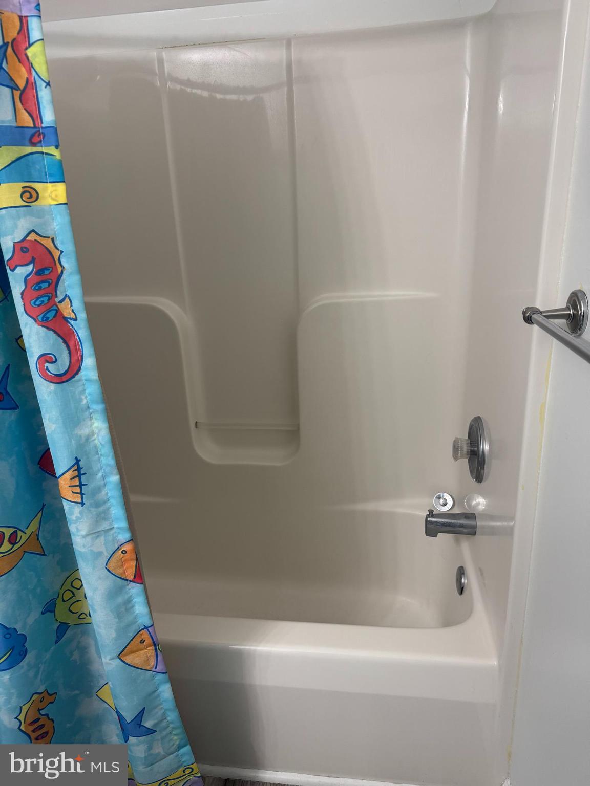 BAYSIDE KEYS - Residential