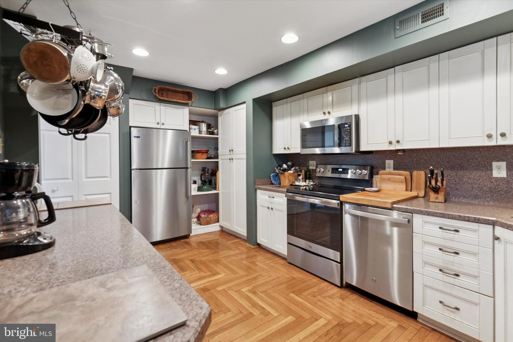 TOWAMENCIN CONDOS - Residential