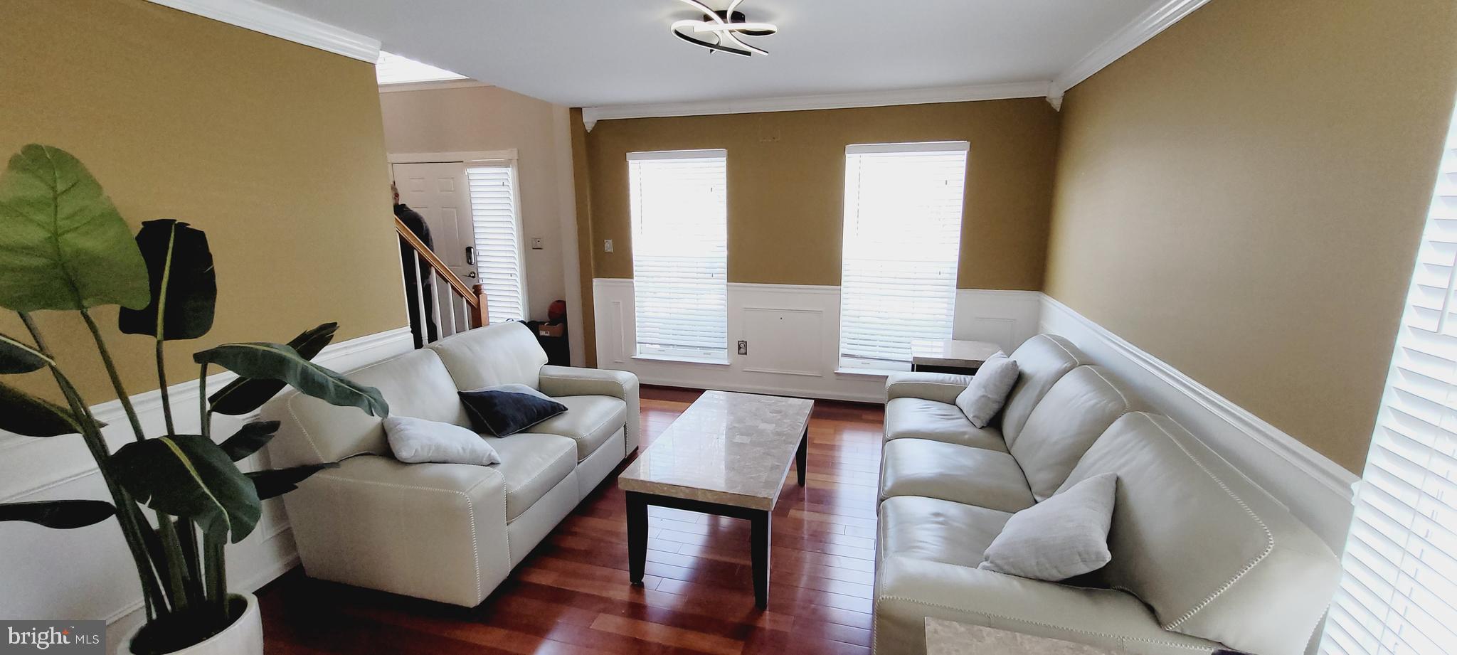 SOMERSET - Residential