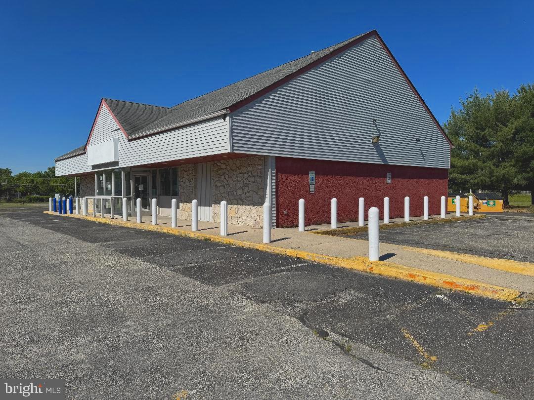 17 FORT DIX ROAD