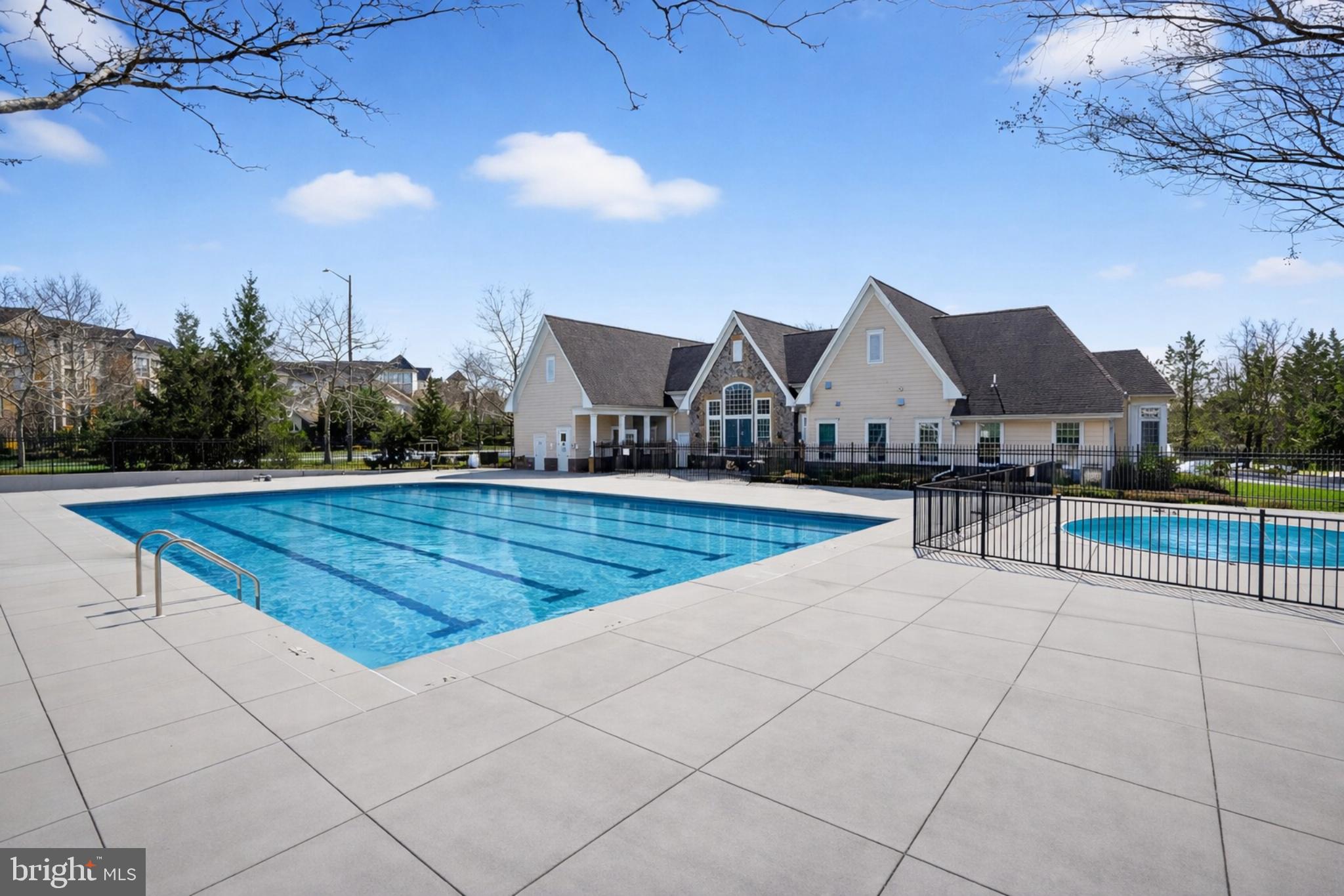 LEGATO CORNER - Residential