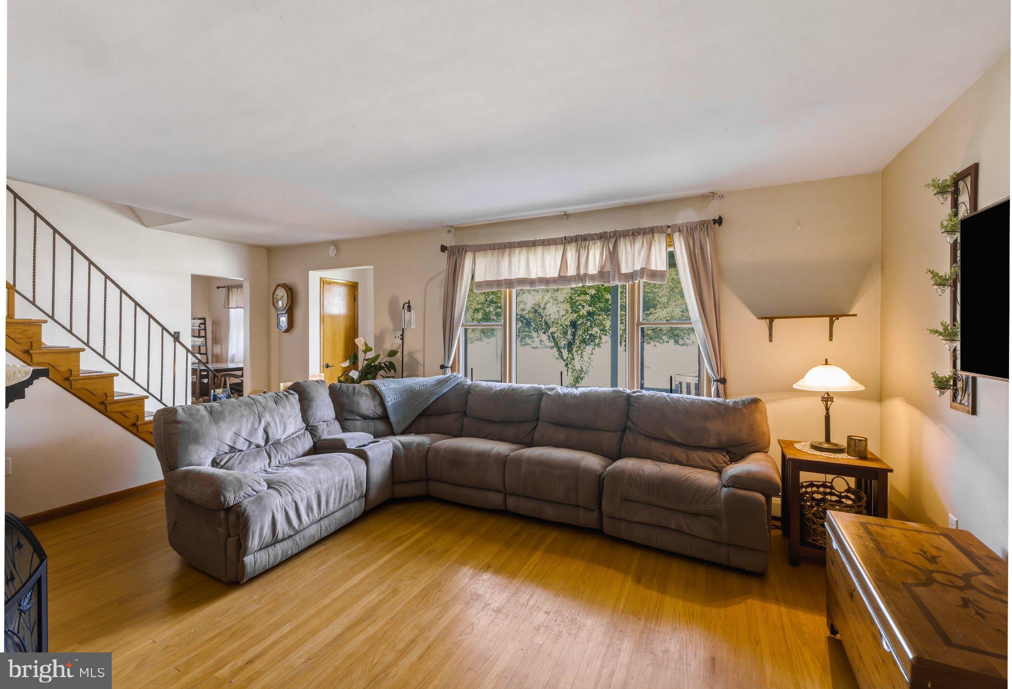 383 HESSIAN AVENUE