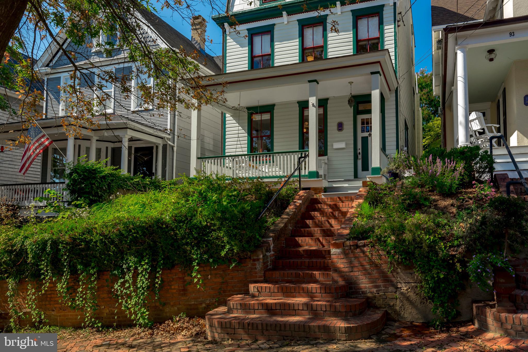 HISTORIC DISTRICT - Residential