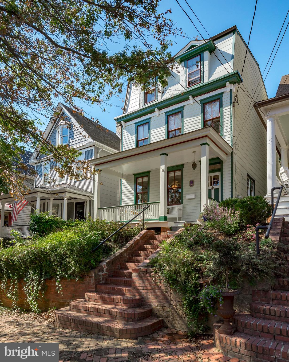 HISTORIC DISTRICT - Residential