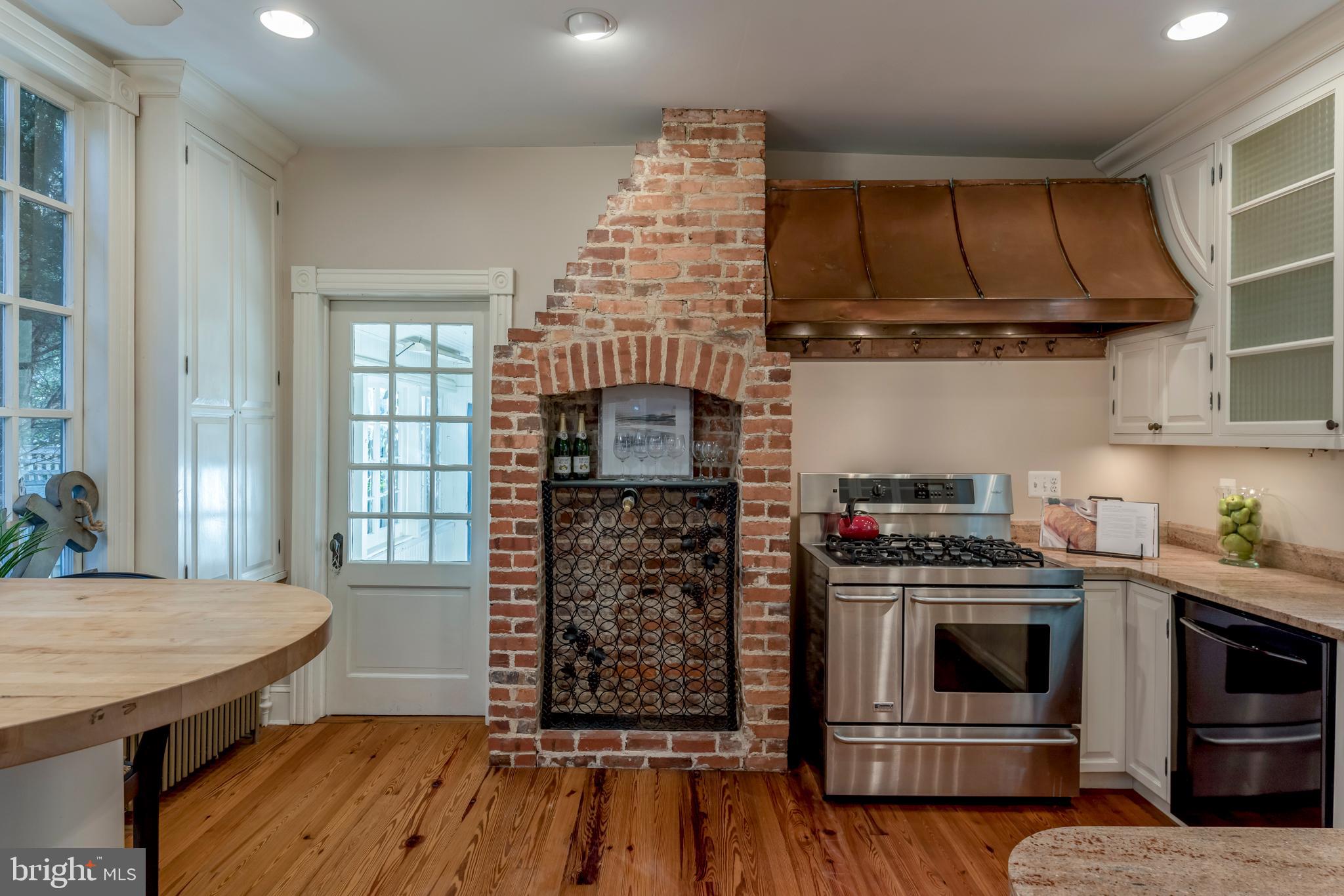 HISTORIC DISTRICT - Residential