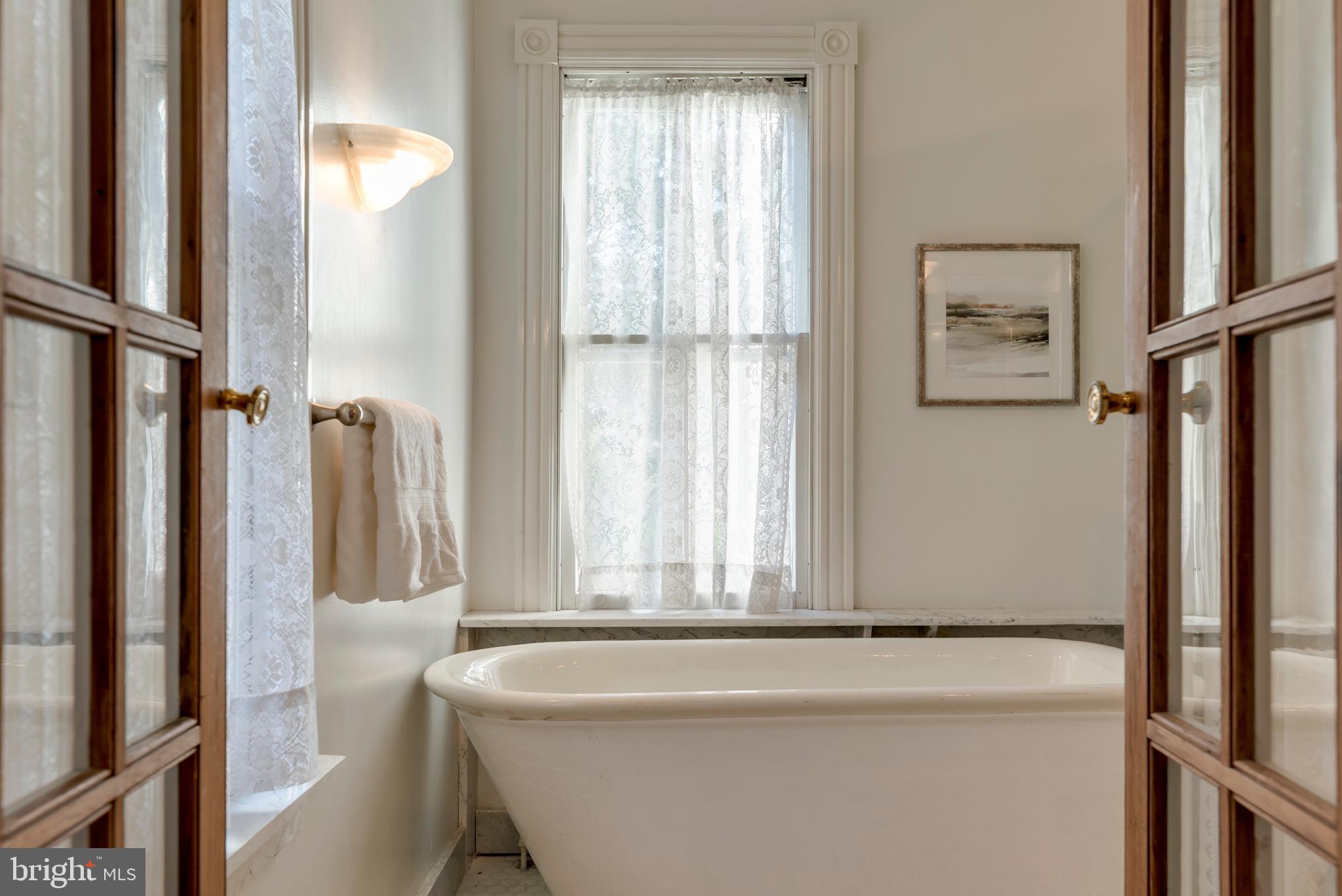 HISTORIC DISTRICT - Residential