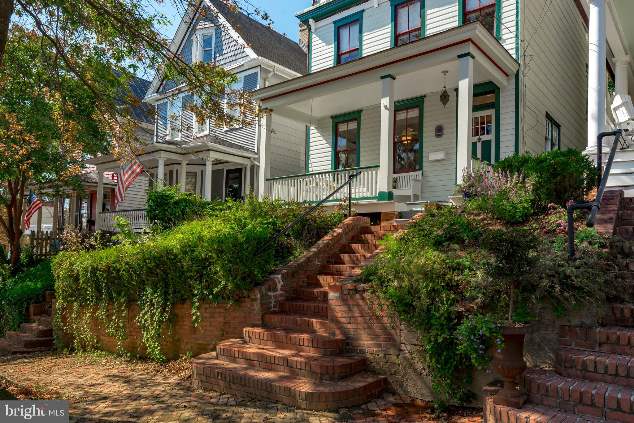 HISTORIC DISTRICT - Residential