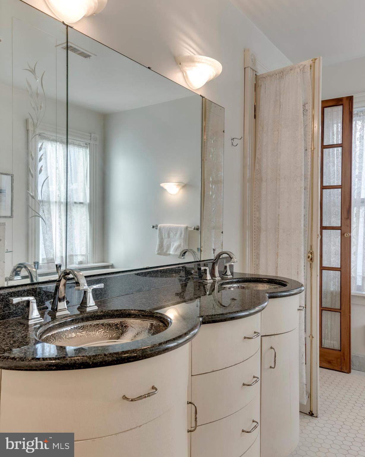 HISTORIC DISTRICT - Residential