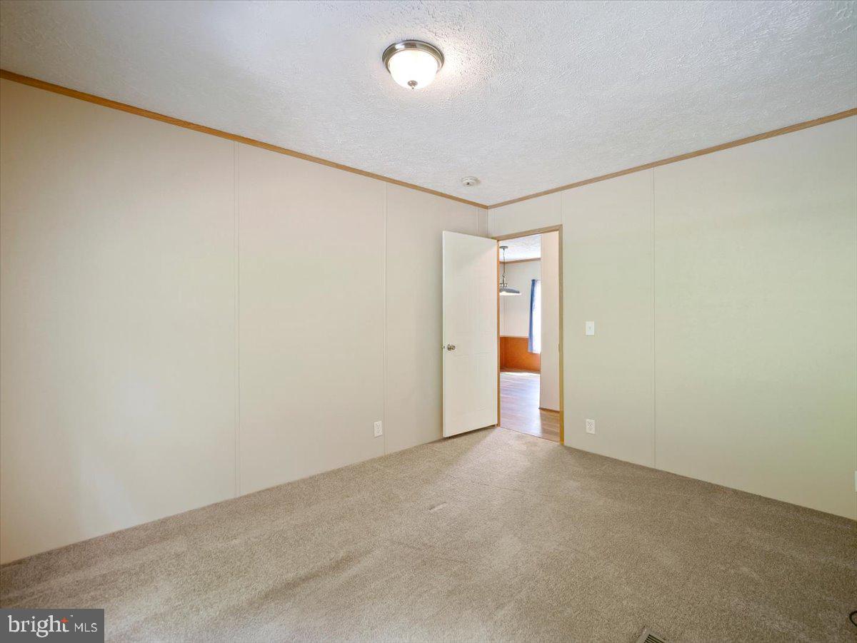 TULIP HILL - Residential