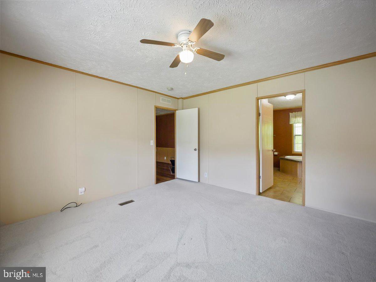 TULIP HILL - Residential